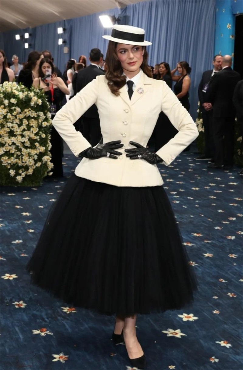 White Women Office Suits Skirt - огляд і ціна Women'S Formal Jackets To Wear With Dresses